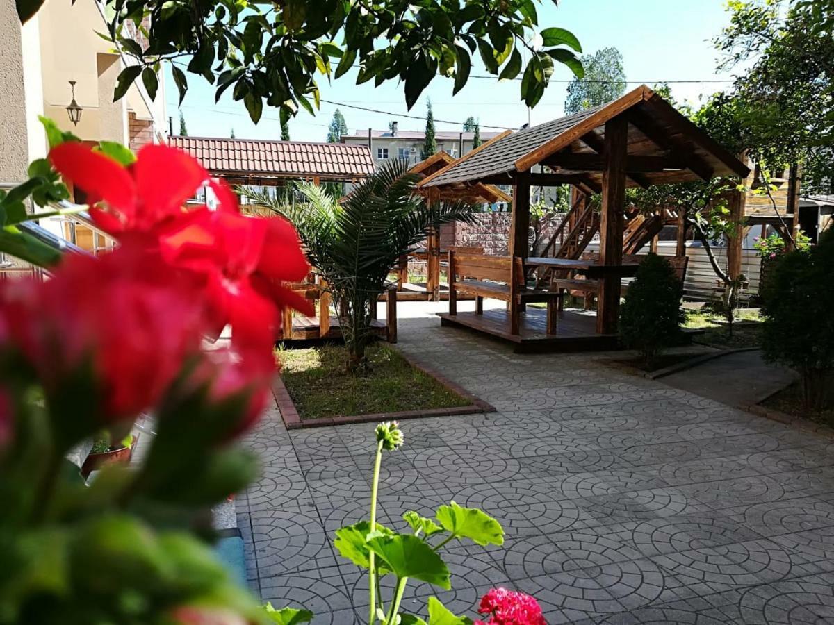 Runo Guest House Gagra Kültér fotó
